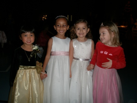 Kasen with her friends at the ball